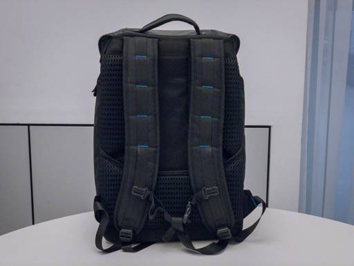 Игровое железо - Обзор периферии Predator: игровой рюкзак, мышь-конструктор и коврик-покрывало Игровое железо - Обзор периферии Predator: игровой рюкзак, мышь-конструктор и коврик-покрывало